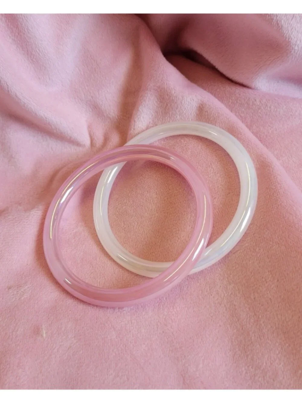 Vintage glass? Pink and white bangle bracelets B1A